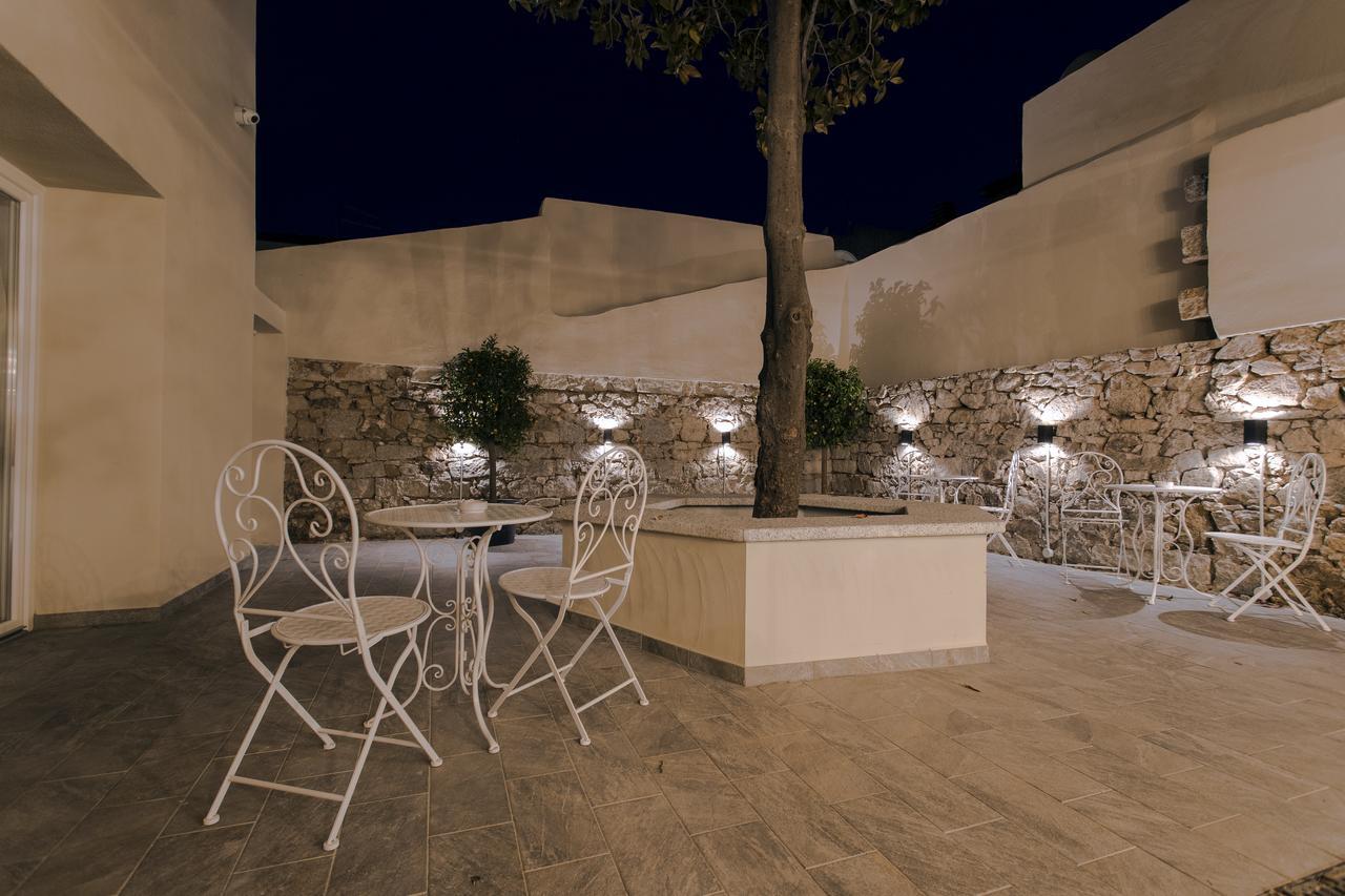 Les Suites Magnolia Olbia Eksteriør bilde
